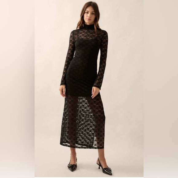 Promesa Dresses & Skirts - Black Honey Floral Lace Mock-Neck
Midi Dress